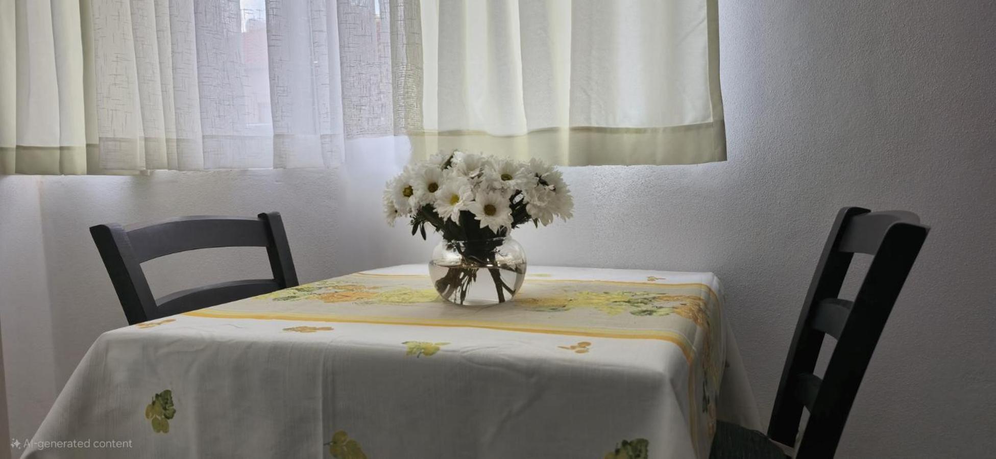 Guest House Pogradeci Bagian luar foto